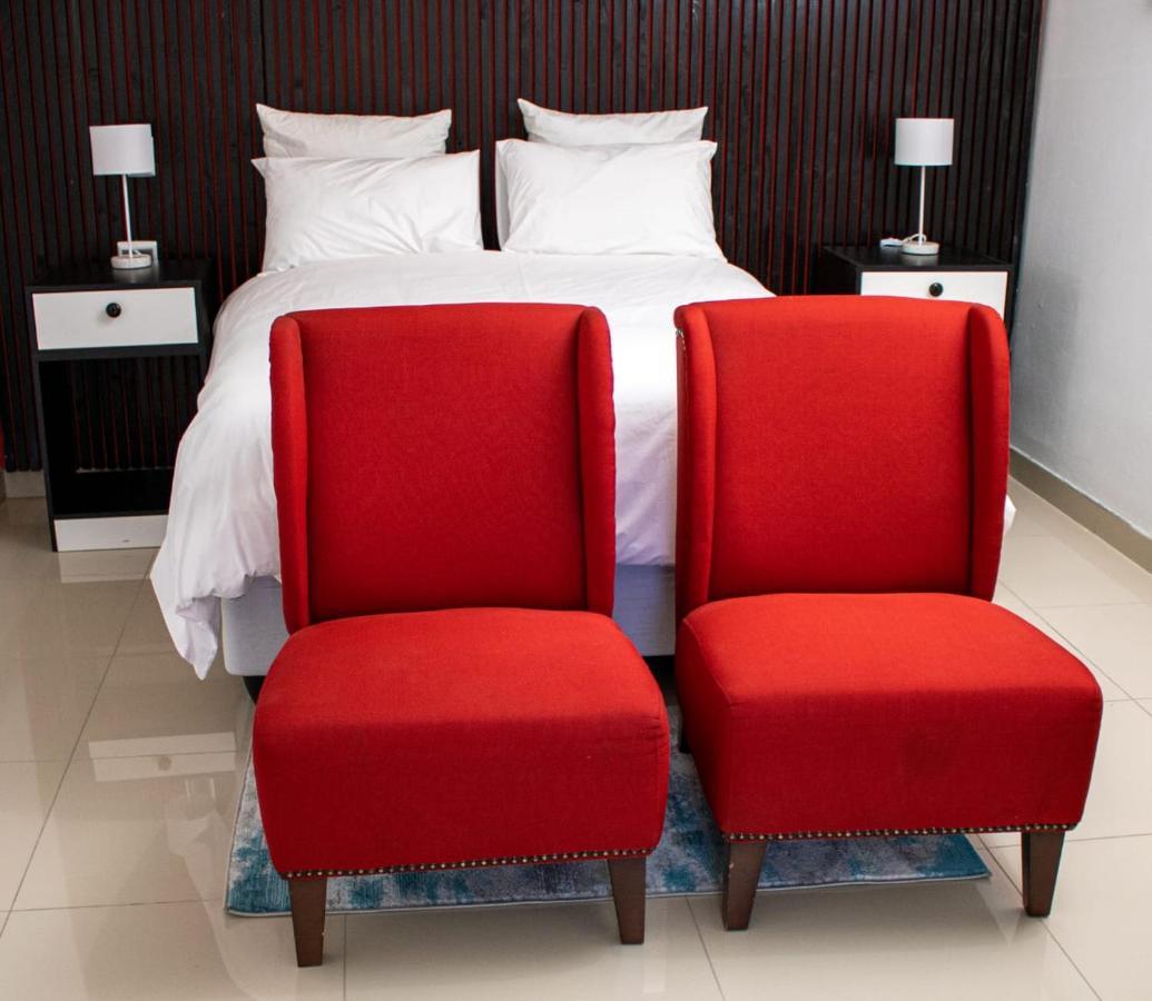 Mint Guesthouse Randfontein Esterno foto